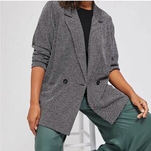 Relaxed Textured Blazer